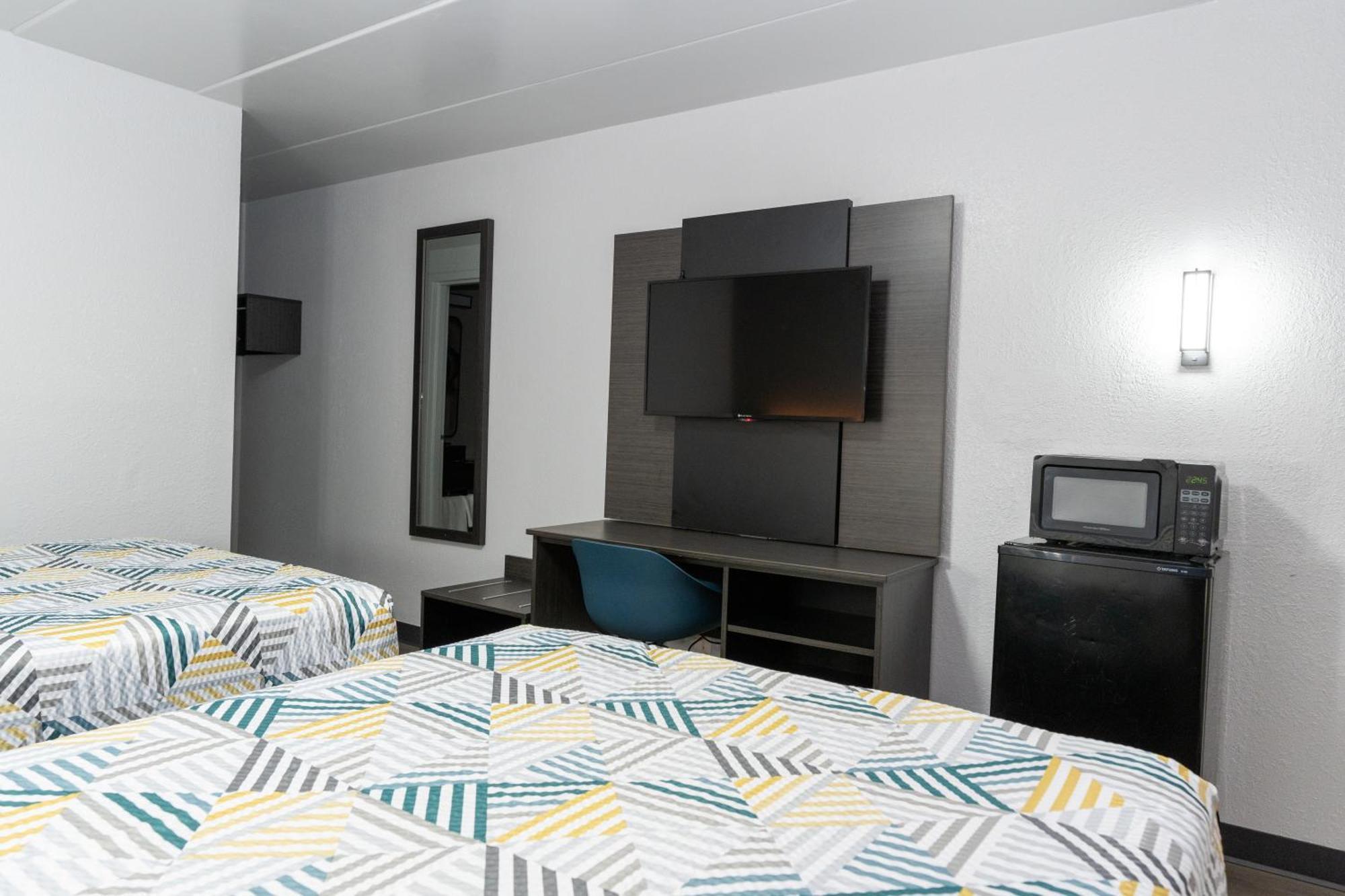 Hotel 6-cincinnati, Oh 2*